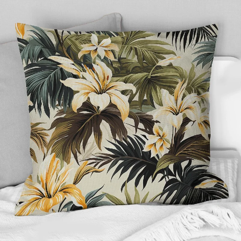 Designart "Coconut Grove Tropical Pattern" Tropical Printed Throw Pillow