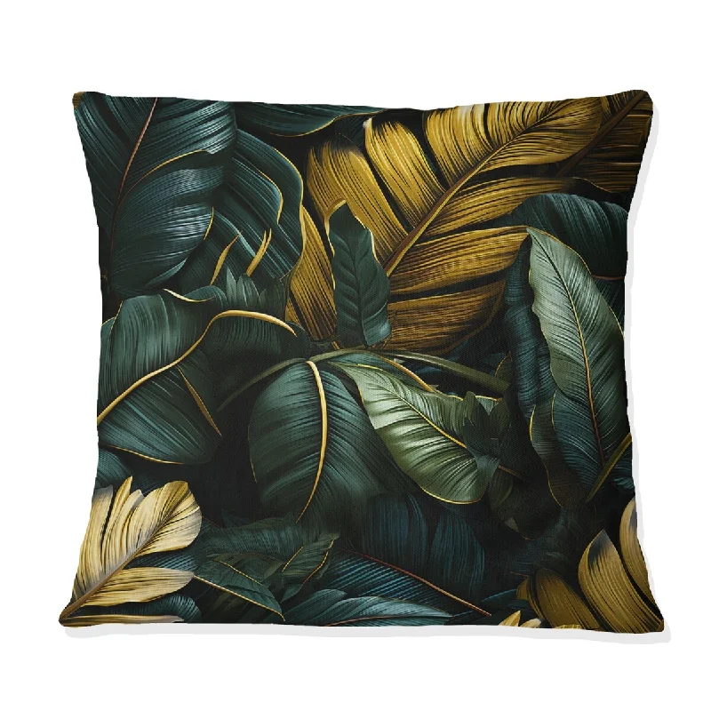 Designart "Green Banana Leaf Bliss Tropical Pattern III" Tropical Printed Throw Pillow