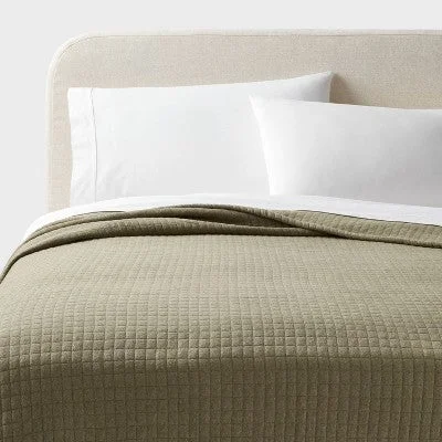 New - King Jersey Quilt Dark Olive Green Heather - Threshold: Cotton Knitted Coverlet, Machine Washable, OEKO-TEX Certified