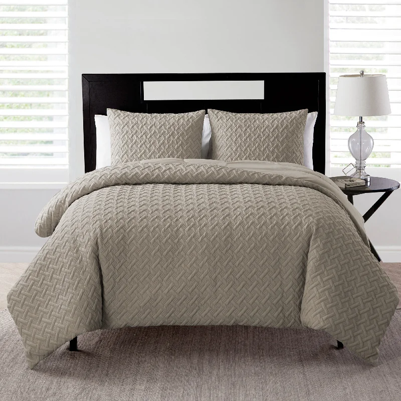 VCNY Home Nina II Embossed Comforter Set